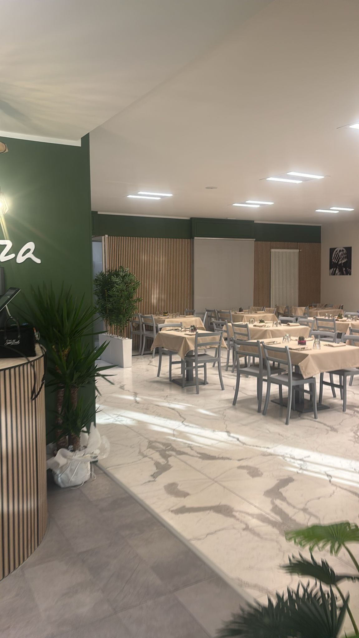 Piatto di pasta fresca con frutti di mare